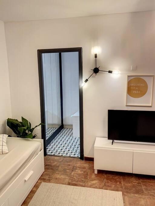 Ferienwohnung Ibiza -Sublime Studio Place De La Trinite- Netflix Toulouse Exterior foto